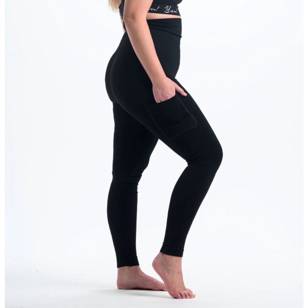 Preggo Leggings Snapback Postpartum Leggings with Pockets in Black L/XL